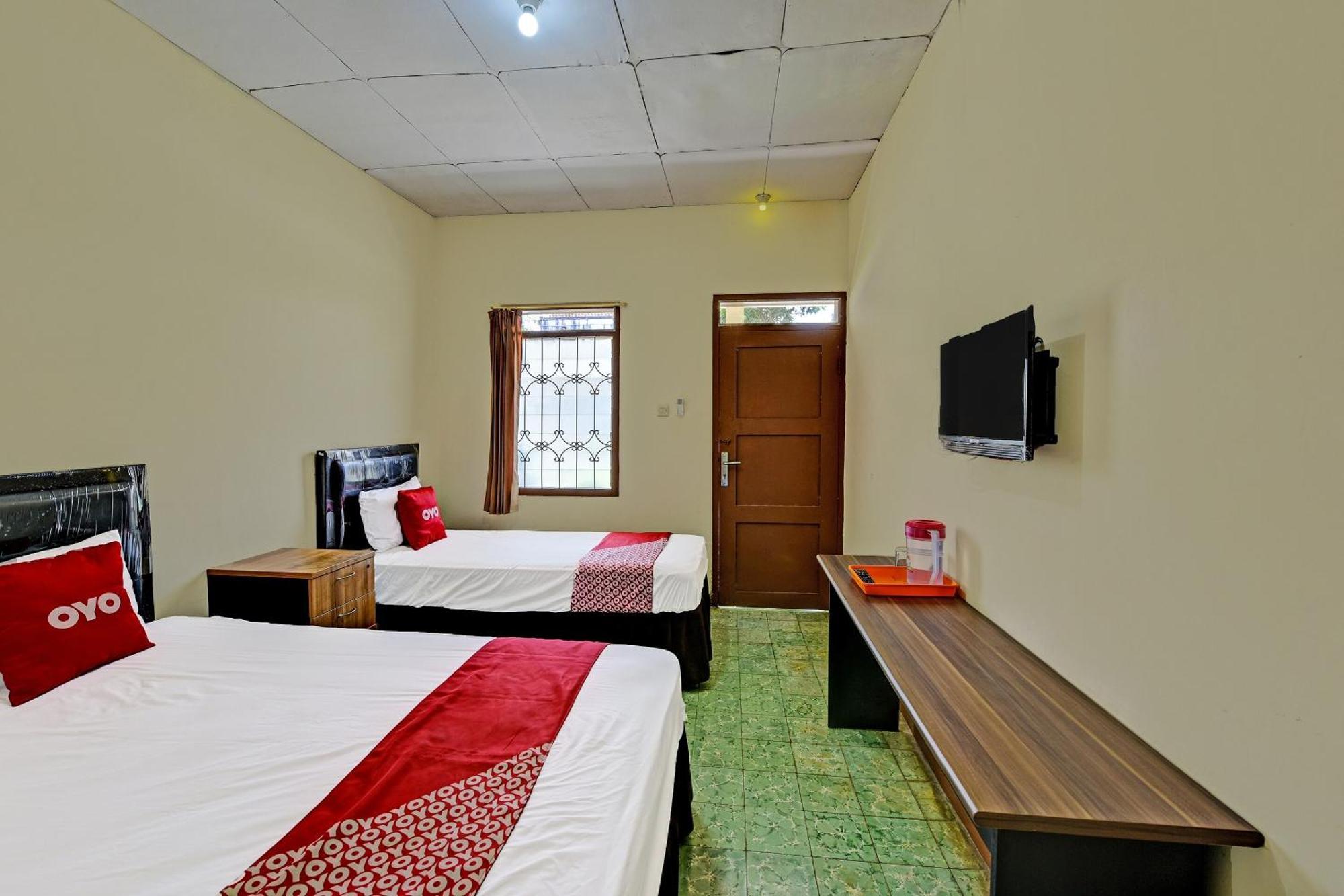 Oyo 90443 Hotel New Kartika In Cilopadang Eksteriør billede